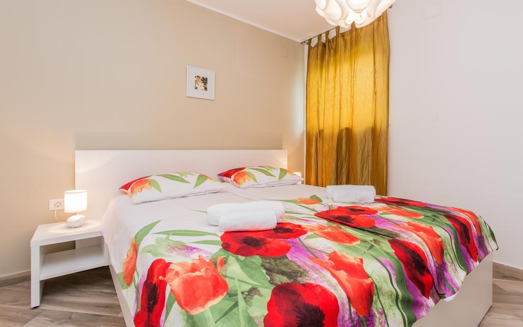 Sunrise Apartment Risika Exterior photo